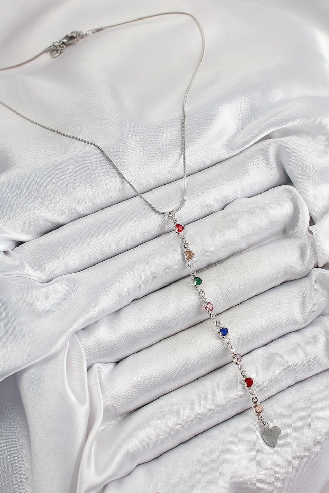 Pirinç Gümüş Renk Karışık Renk Zirkon Taşlı Kalpli Y Kadın Kolye