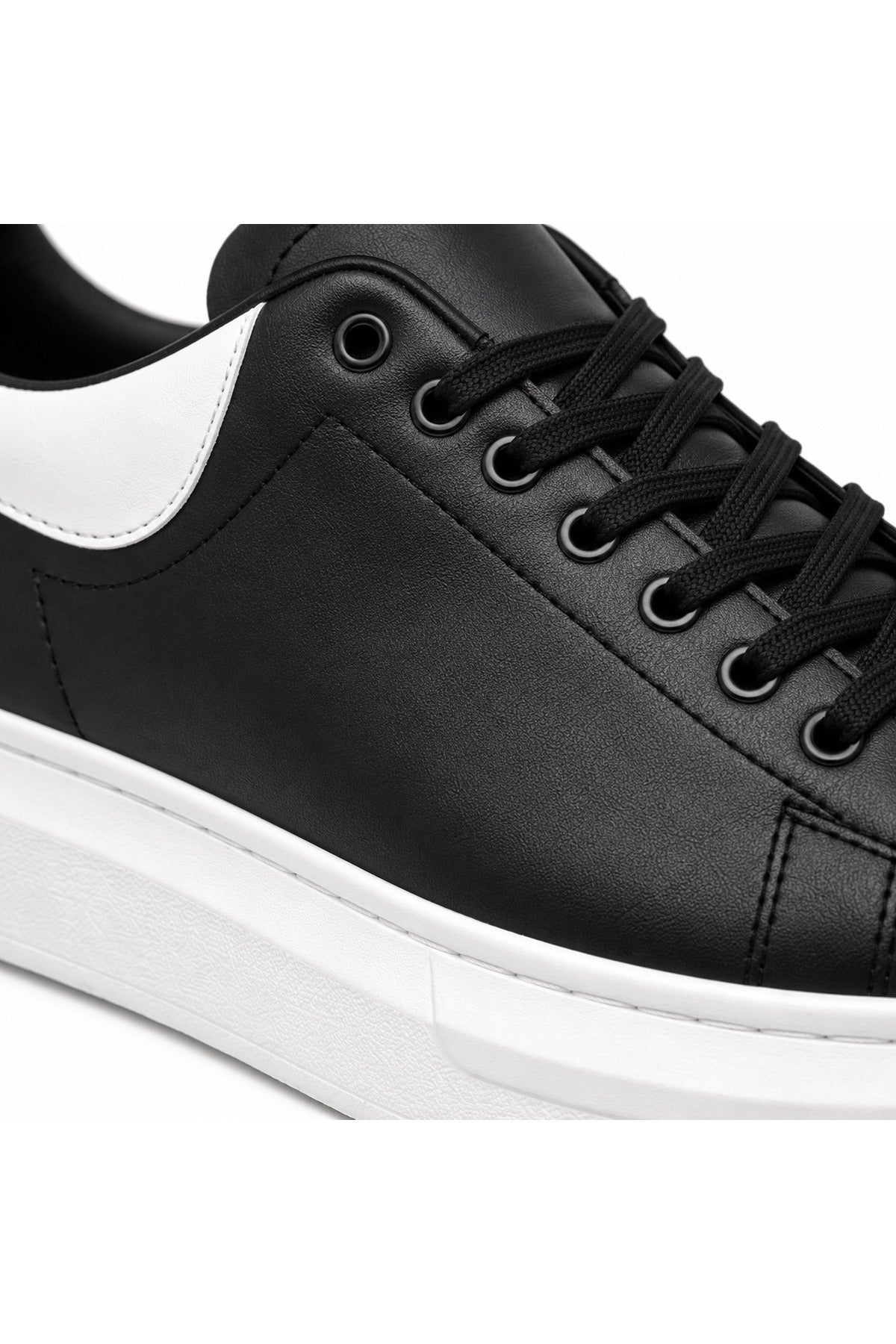 BESKAR BA0547 Siyah Beyaz Topuk Detaylı Bağcıklı Kalın Tabanlı Erkek Sneaker — görsel 3