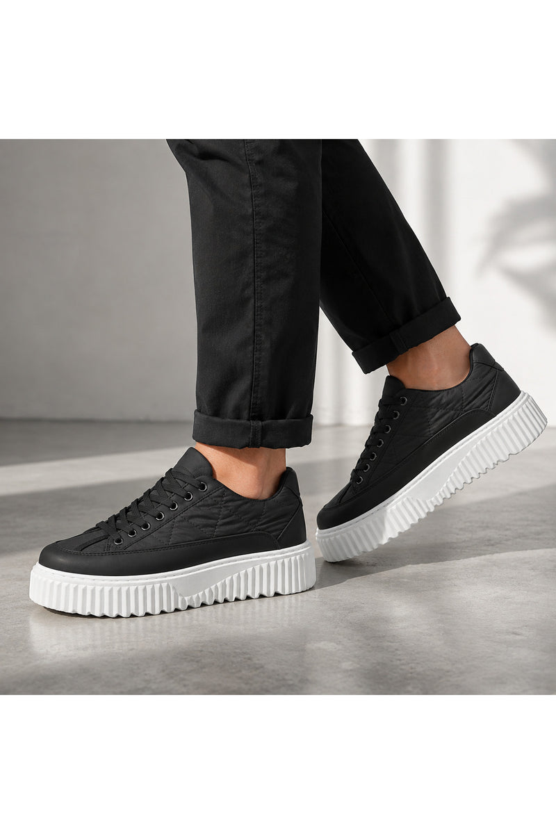 BESKAR BA0801 Siyah Beyaz Paraşüt Kumaş Detaylı Erkek Sneaker