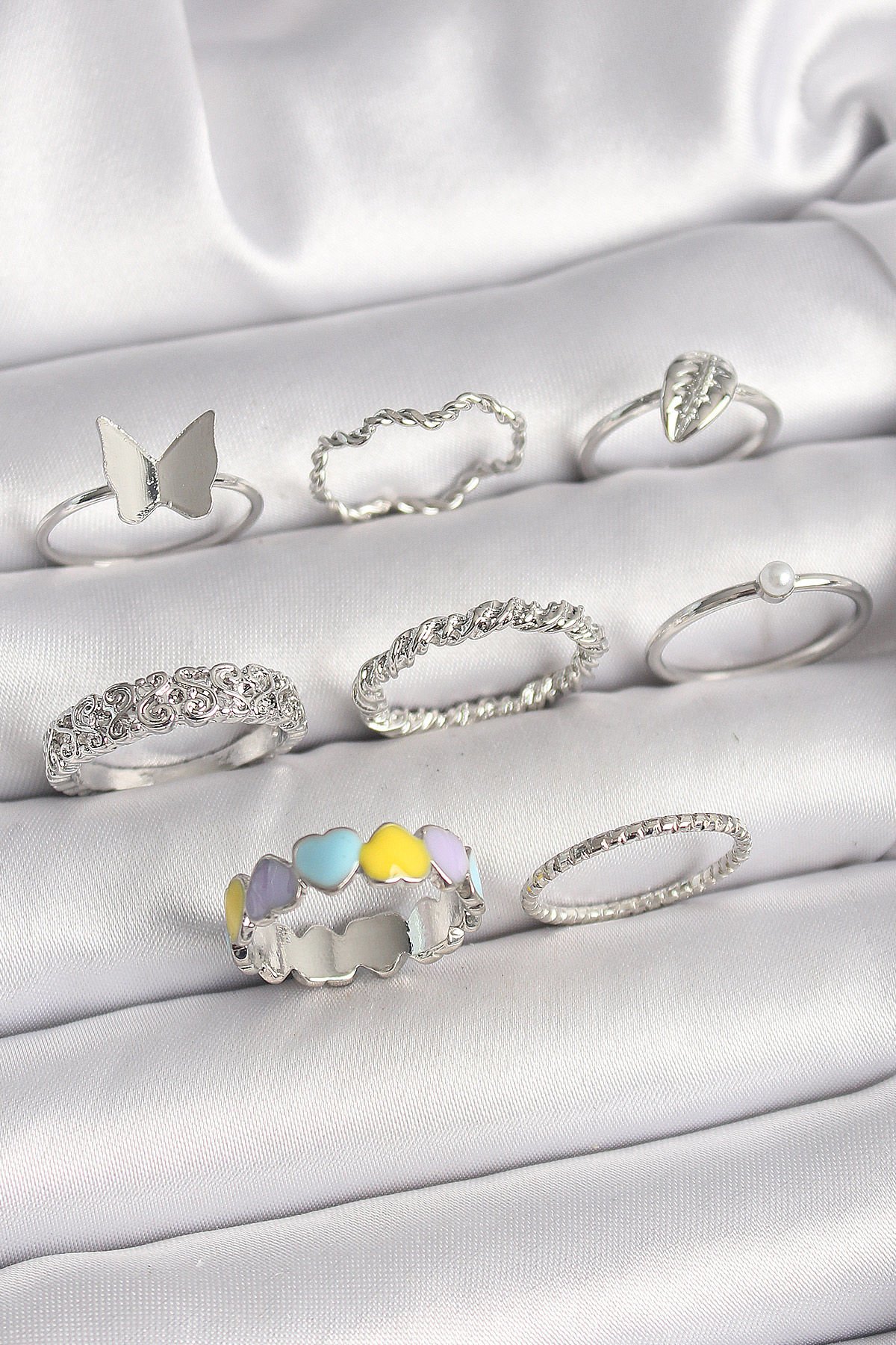 Pirinç Gümüş Renk Renkli Kalp Zirkon Taş Kelebek Detaylı Kadın Yüzük Kombini