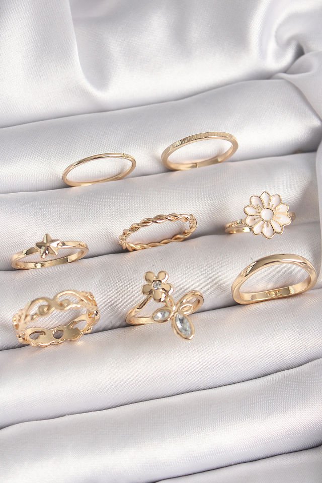 Pirinç Gold Renk Çiçek Model Zirkon Taş Detay Kadın Yüzük Kombini