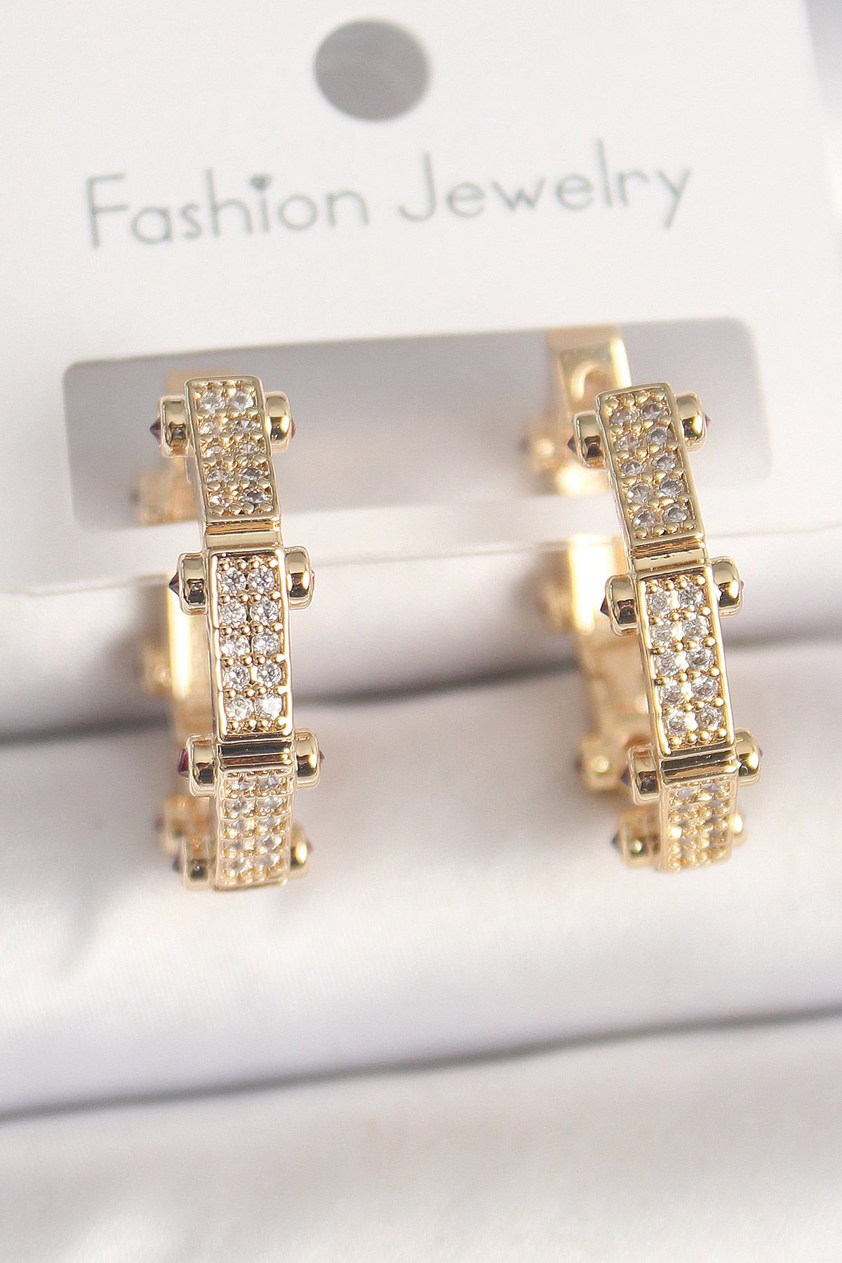 Pirinç Gold Renk Zirkon Taşlı Halka Model Kadın Küpe