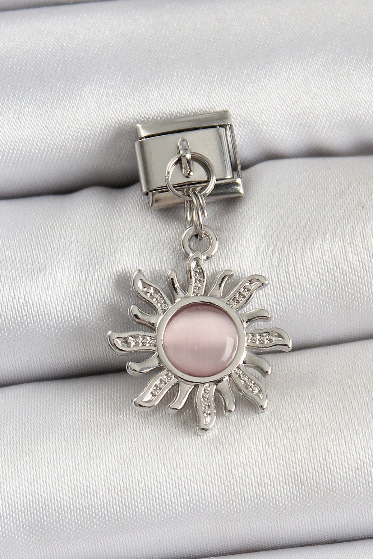 316L Çelik Sallantılı Zirkon Taşlı Güneş Model Gümüş Renk Nomination Charm