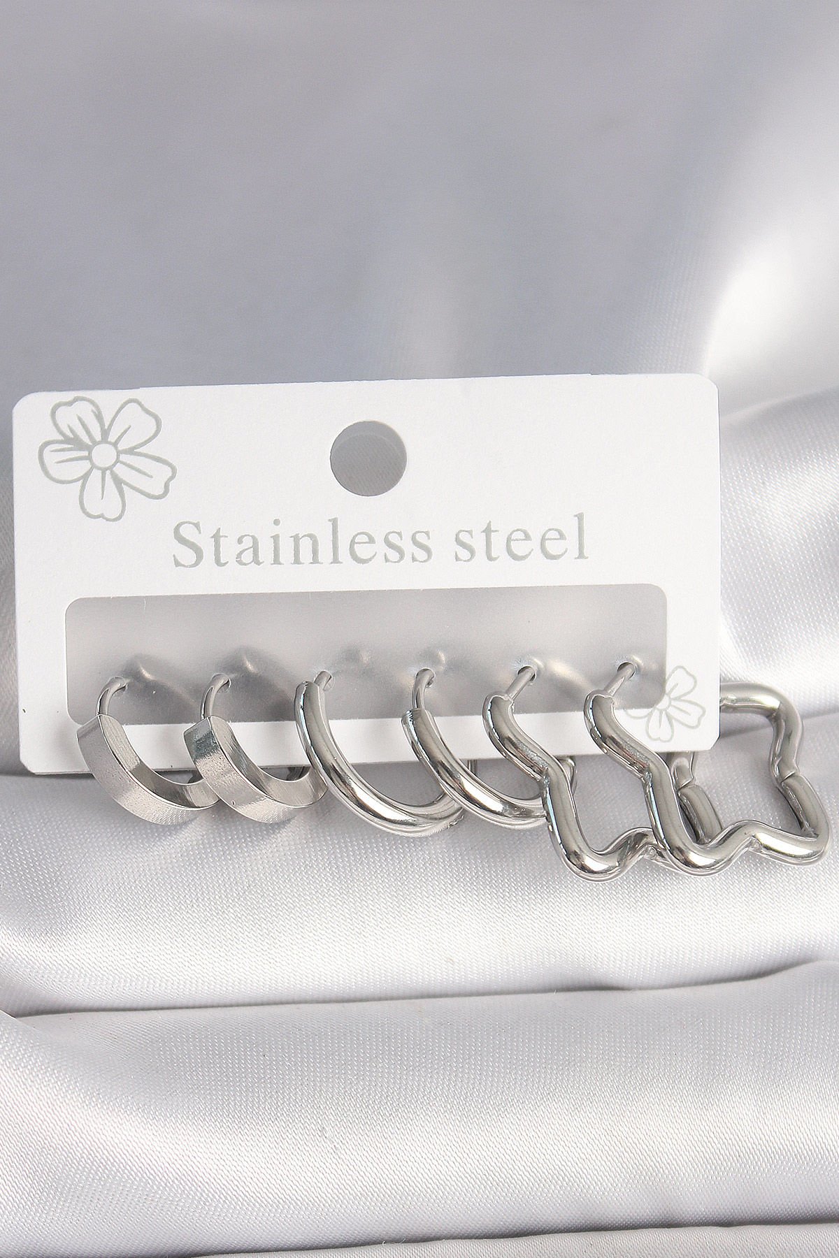 316L Çelik Gümüş Renk Yarım Halka Yıldız Model Kadın Küpe Seti