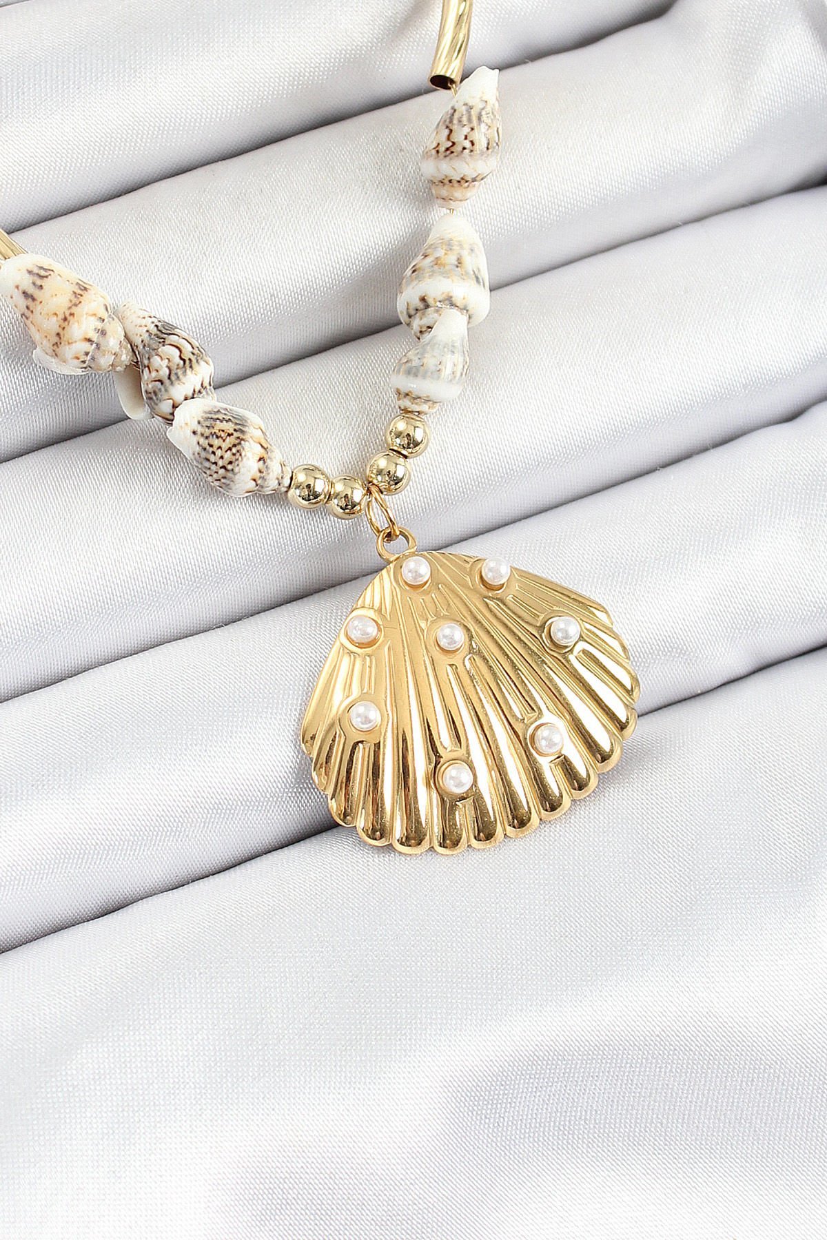 316L Çelik Gold Renk Deniz Kabuğu Modelli Kadın Kolye