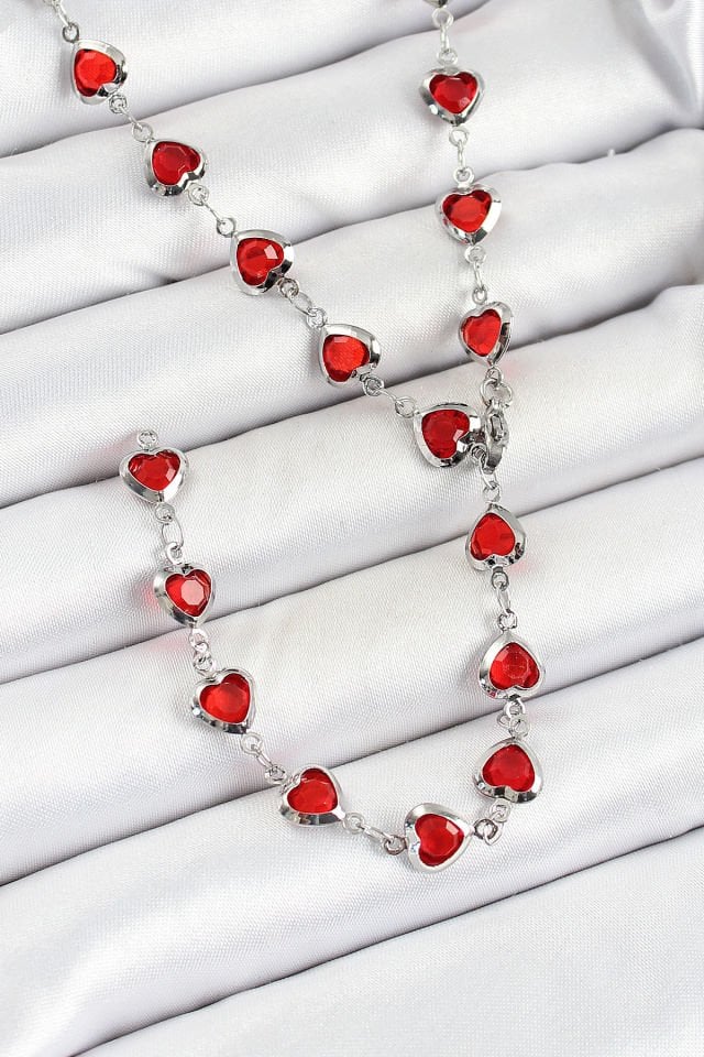 Pirinç Gümüş Renk Kırmızı Zirkon Taşlı Kalpli Y Kadın Kolye