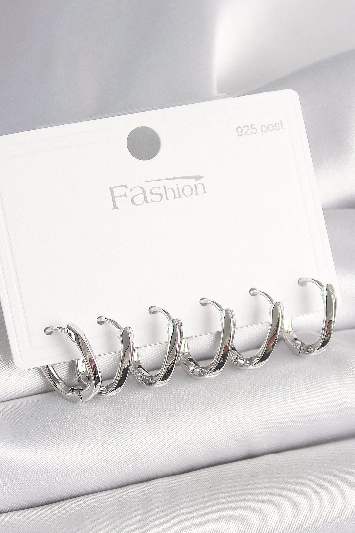 925 Ayar Gümüş Çivi Pirinç Oval Halka Model Kadın Küpe Seti