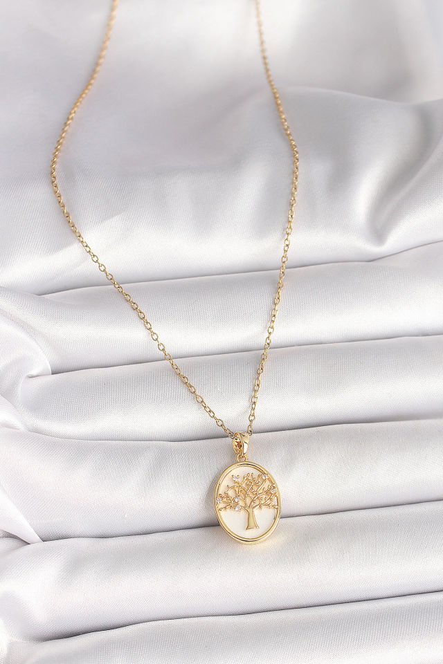 316L Çelik Gold Renk Zincir Zirkon Taş Detaylı Beyaz Mineli Ağaç İşlemeli Portre Model Kadın Kolye