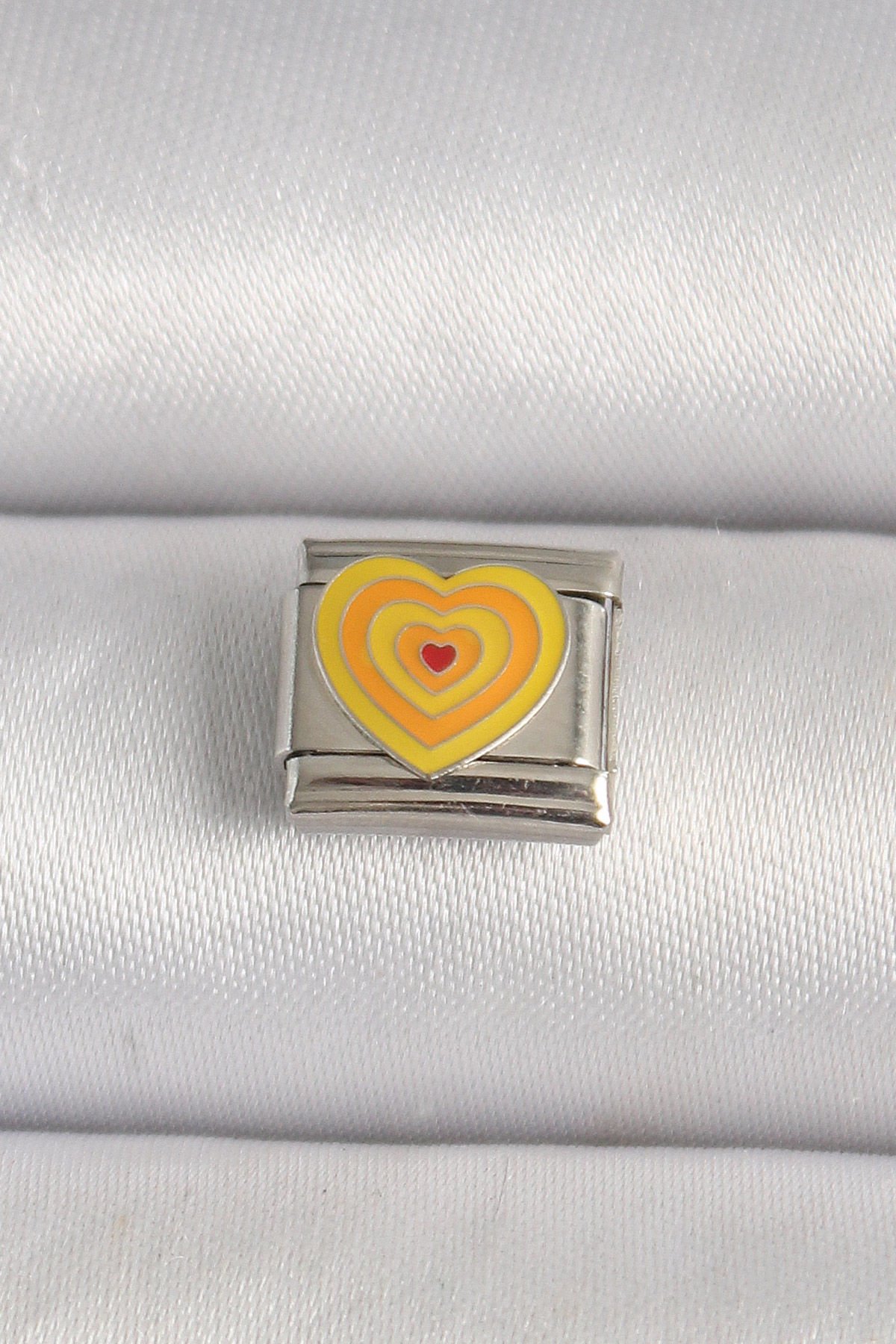 316L Çelik Gümüş Renk Sarı Kalp İşlmeli Nomination Charm