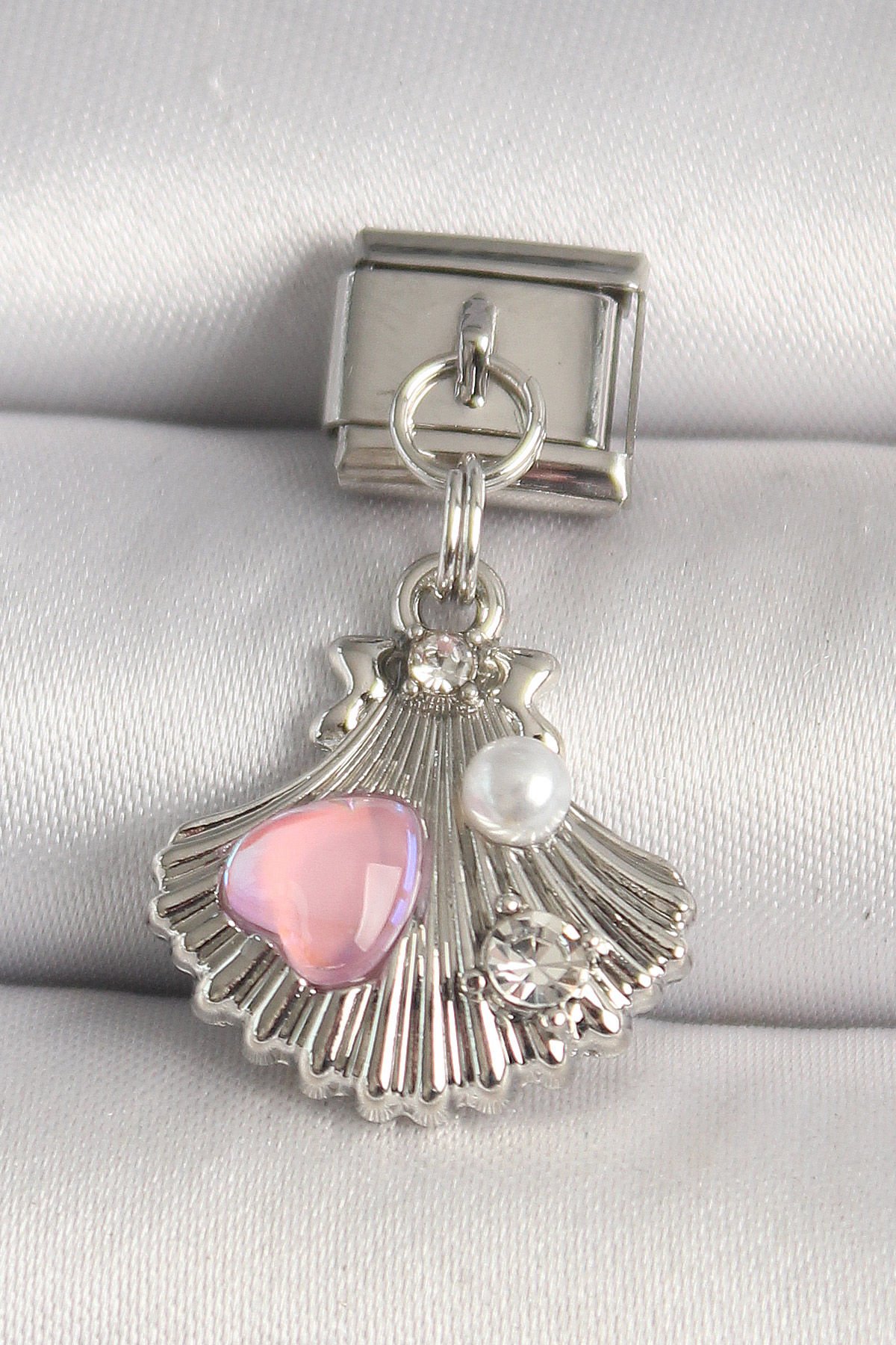 316L Çelik Gümüş Renk Zirkon Taşlı Pembe Mineli Kalp Detay Nomination Charm