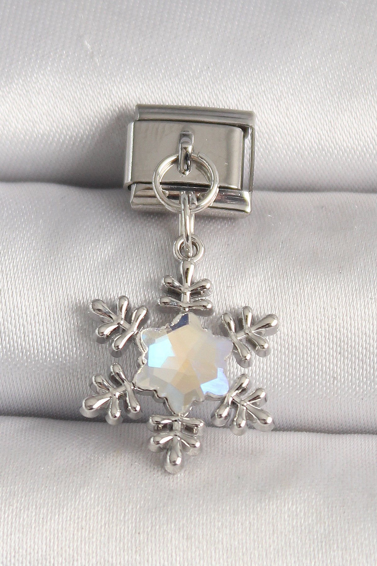 316L Çelik Gümüş Renk Zirkon Taşlı Kar Tanesi Model Nomination Charm