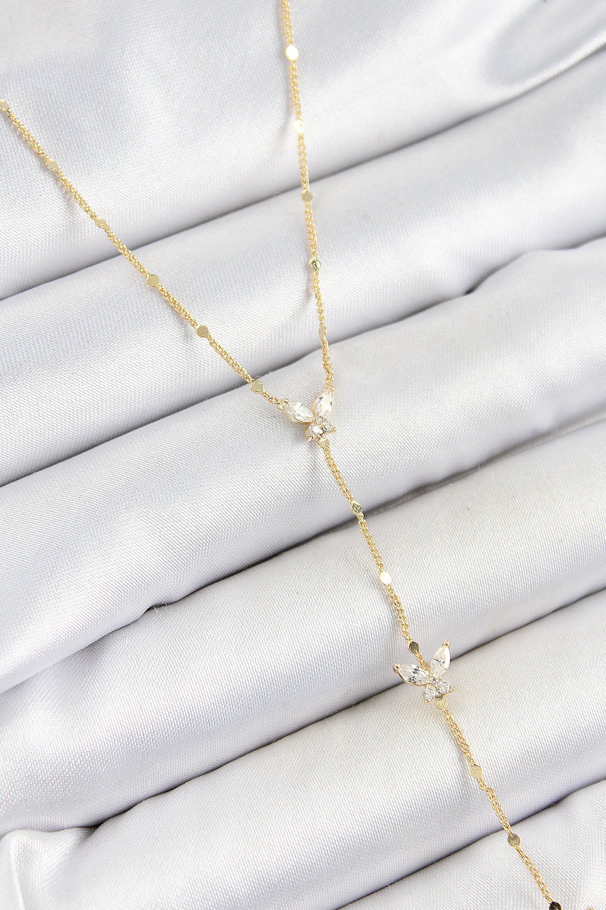 Pirinç Zirkon Taşlı Sıralı Kelebek Figürlü Y Model Gold Renk Kadın Kolye