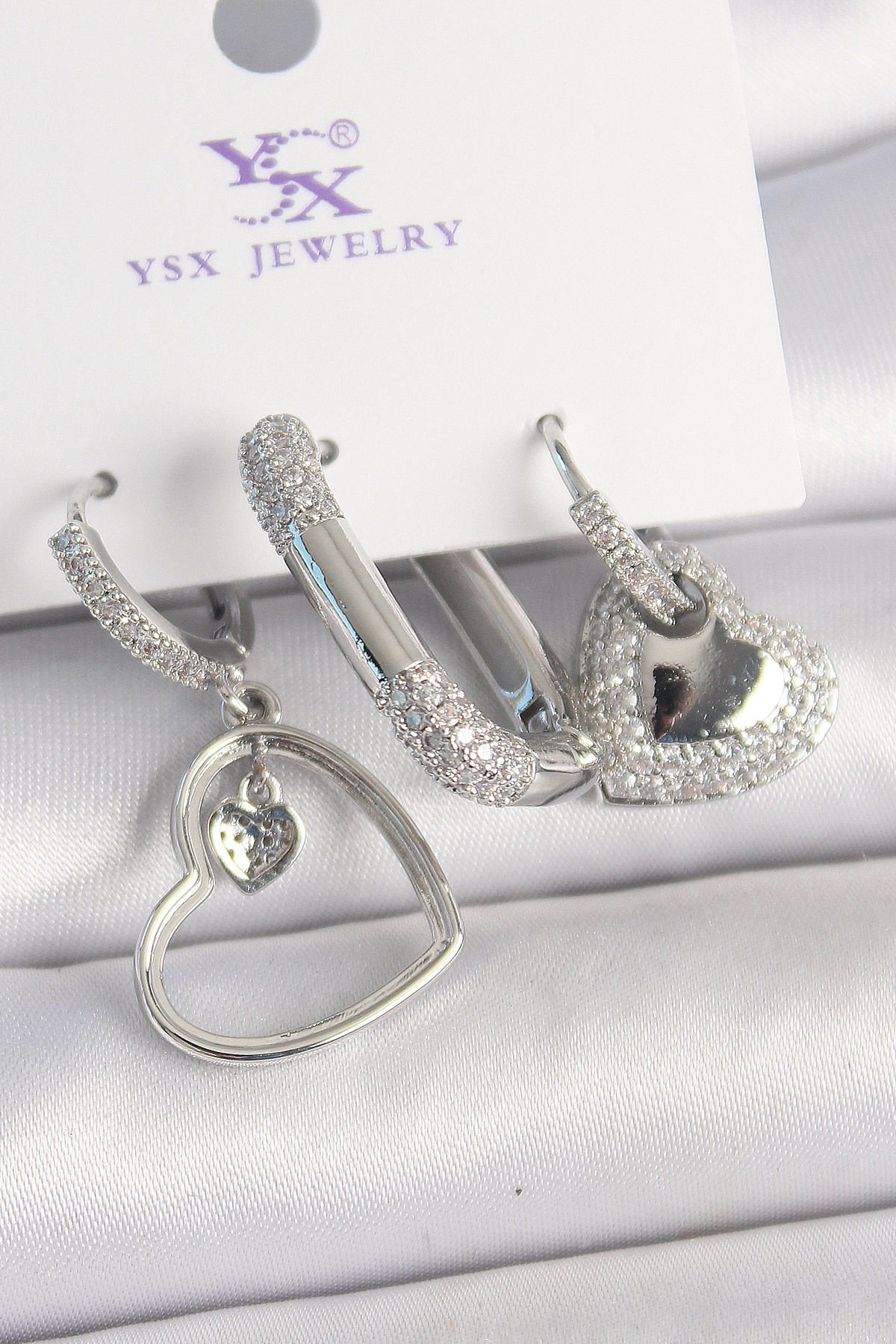 Pirinç Gümüş Renk Sallantı Zirkon Taşlı Kalp Model 3'Lü Kadın Kombin Küpe