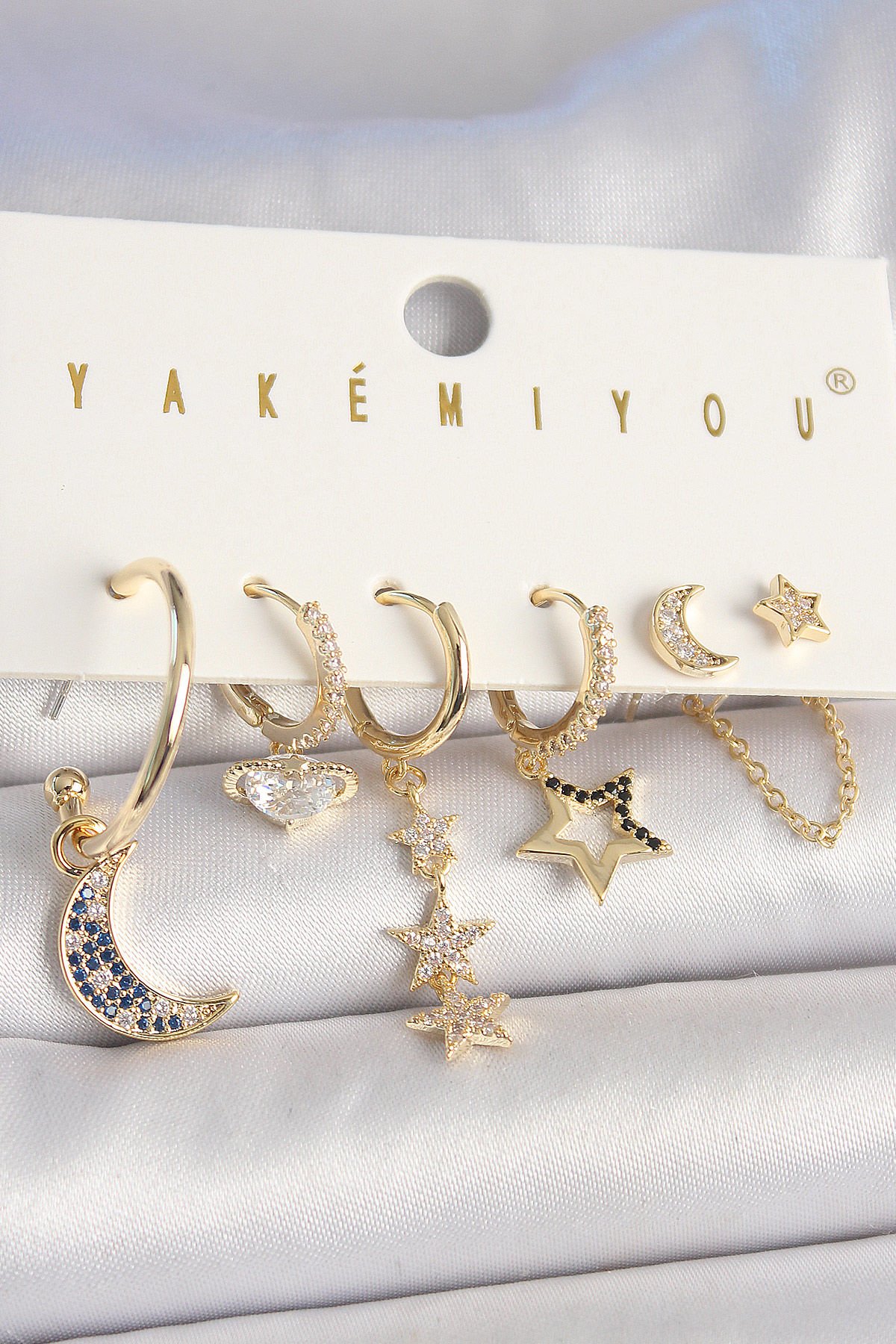 Pirinç Gold Renk Zirkon Taşlı Yıldız Model Hilal Detay 6'Lı Kadın Kombin Küpe