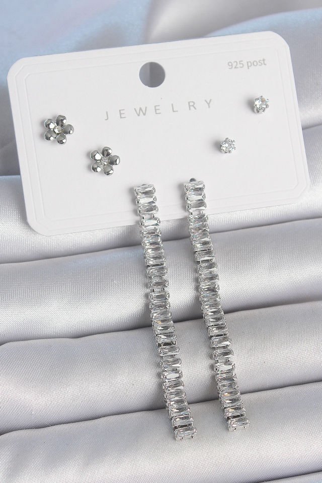 Pirinç Gümüş Renk Zirkon Taşlı Su Yolu Model Çiçek Detay 925 Ayar Gümüş Çivi Kadın Küpe Seti