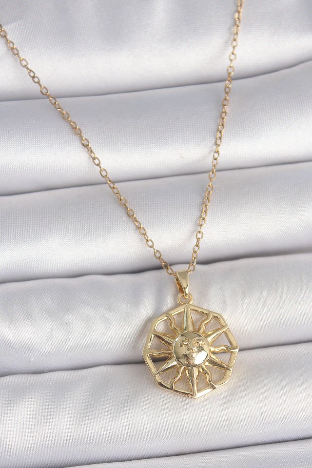 316L Çelik Gold Renk Zincir İşlemeli Güneş Model Kadın Kolye