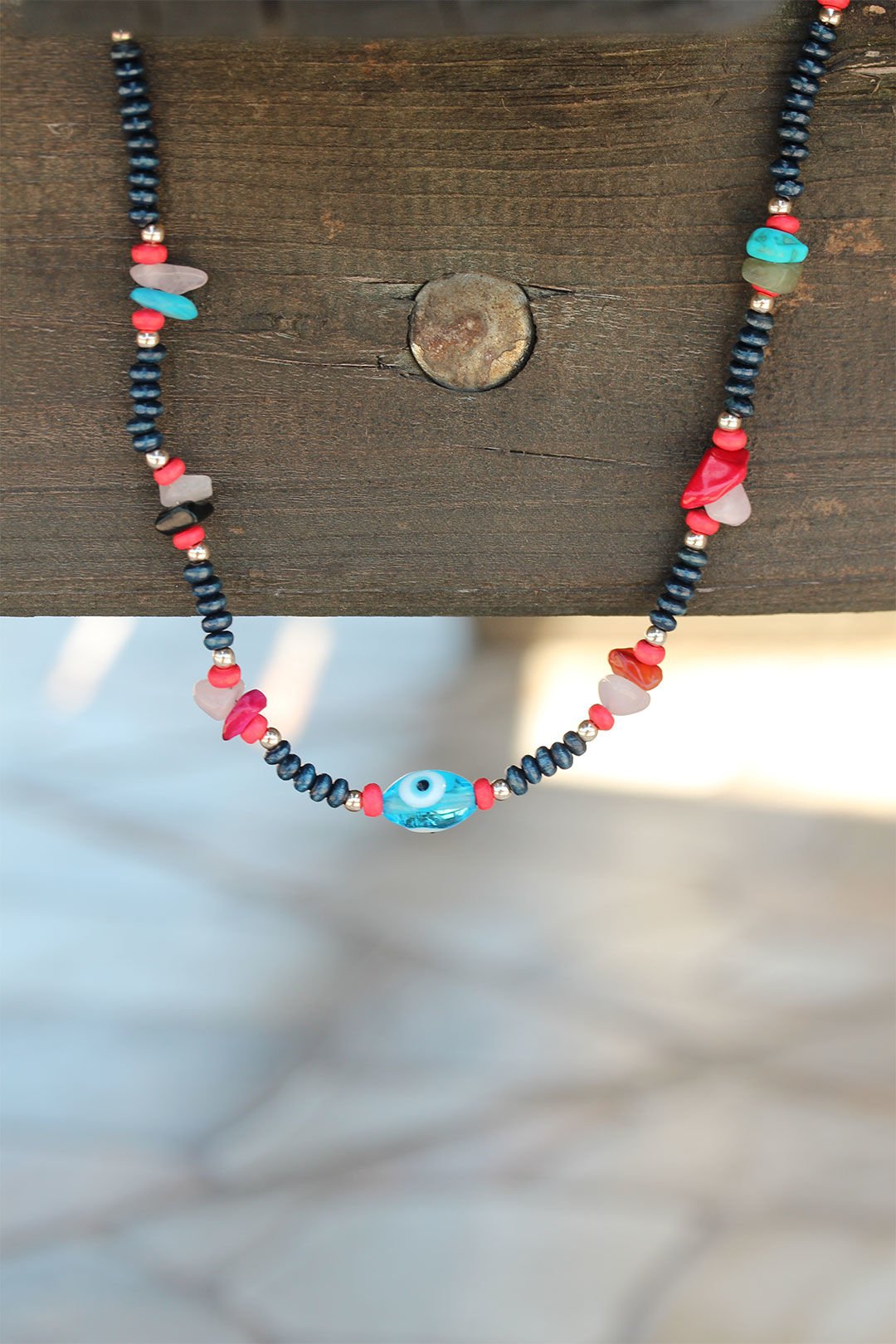 Yeni Sezon Nazar Boncuk Figürlü Renkli Taş ve Boncuklu Kolye