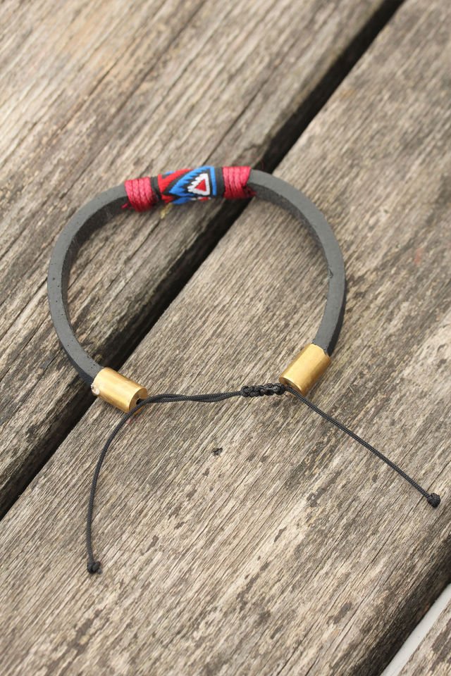 Bordo İpli Etnik Desenli Kadın Deri Bileklik