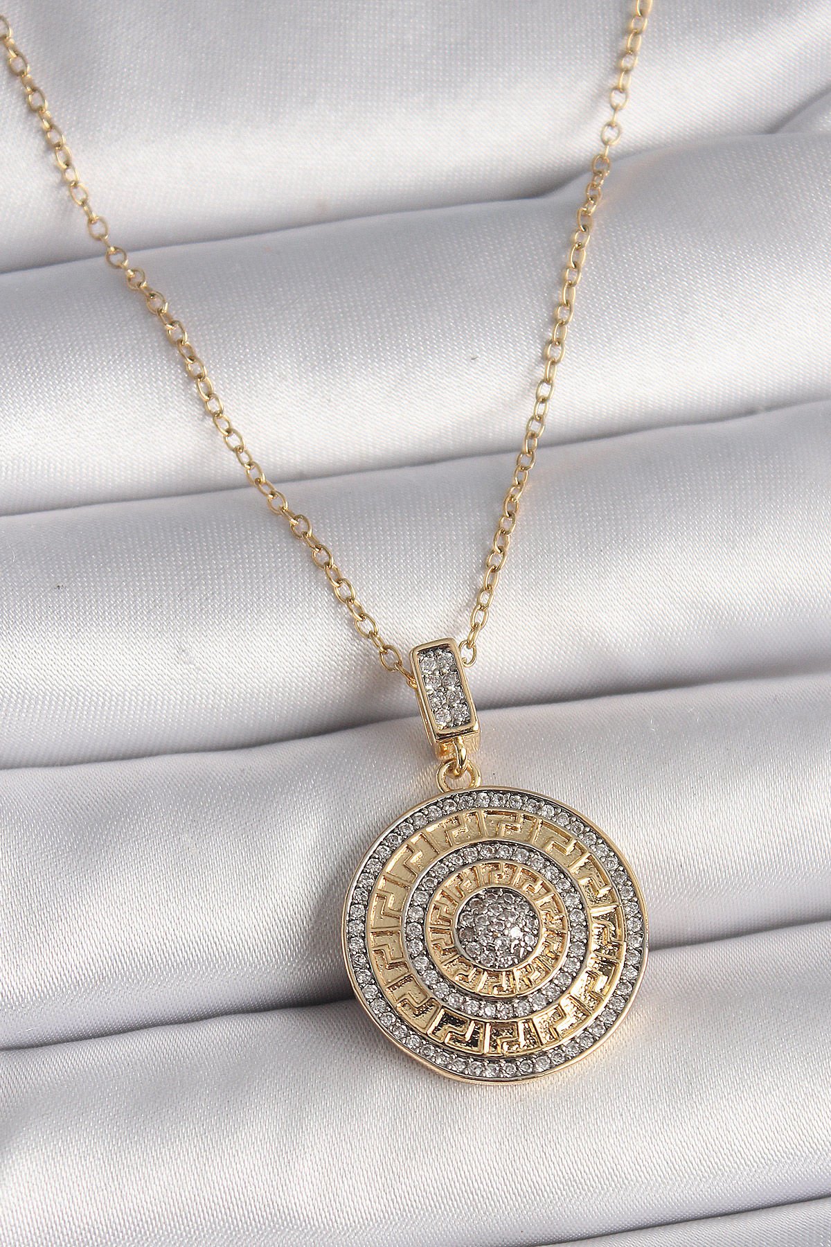 316L Çelik Gold Renk Zincir Zirkon Taşlı Madalyon Model Labirent İşleme Kadın Kolye