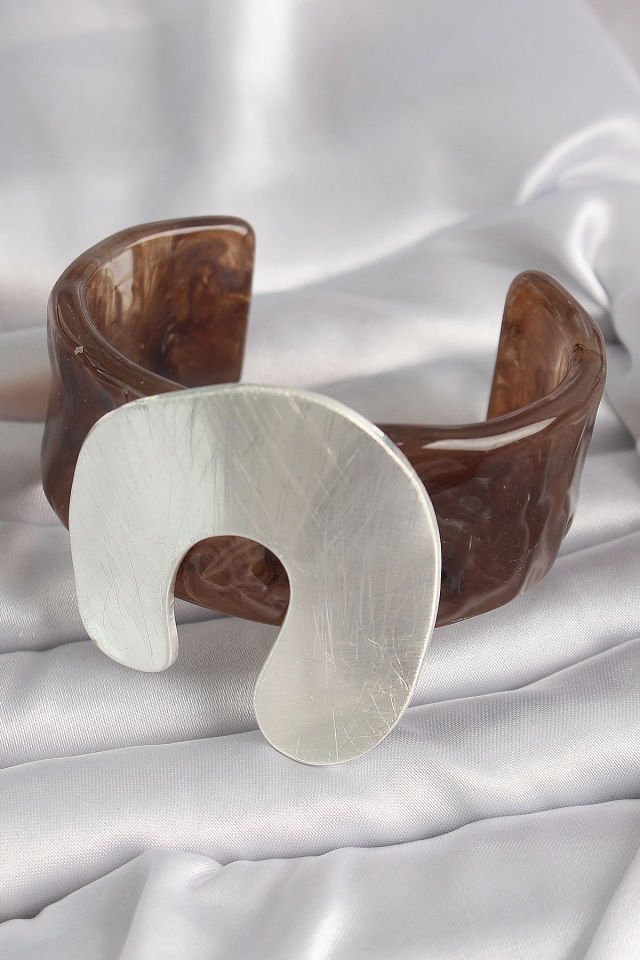 Kahverengi Mermer Desen Akrilik Plastik Gümüş Plaka Model Vintage Kadın Bilezik