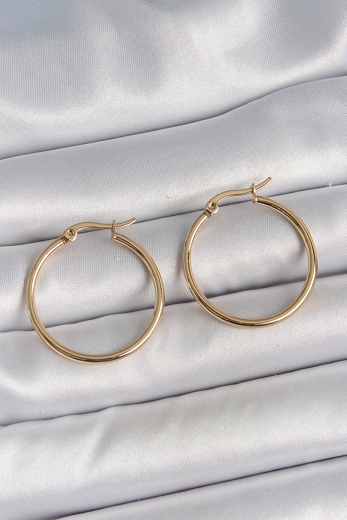 316 Çelik Gold Renk 27 mm Halka Model Kadın Küpe