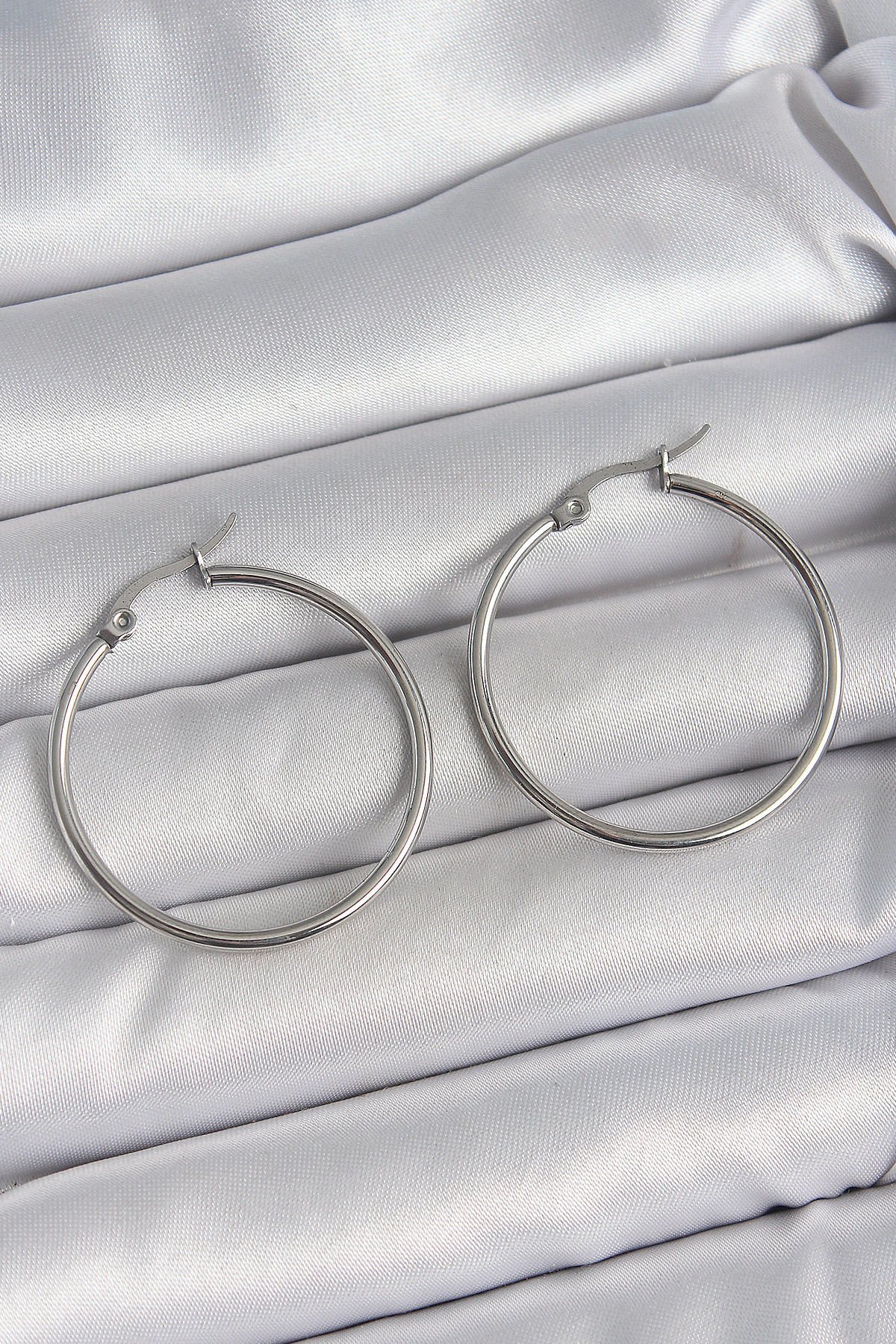 316 Çelik Gümüş Renk 33 mm Halka Model Kadın Küpe