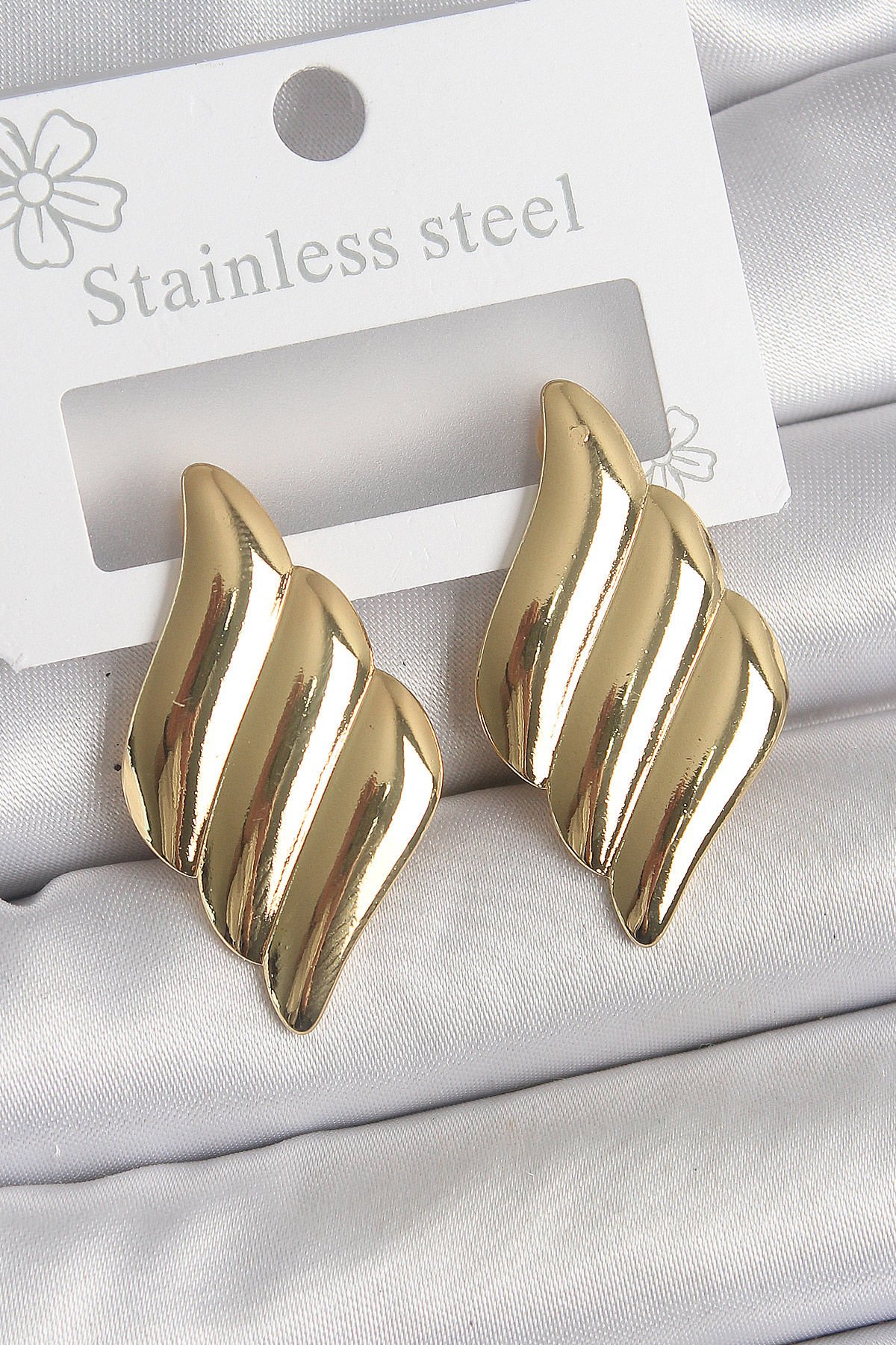 316 Çelik Gold Renk Dalga Model Kadın Küpe