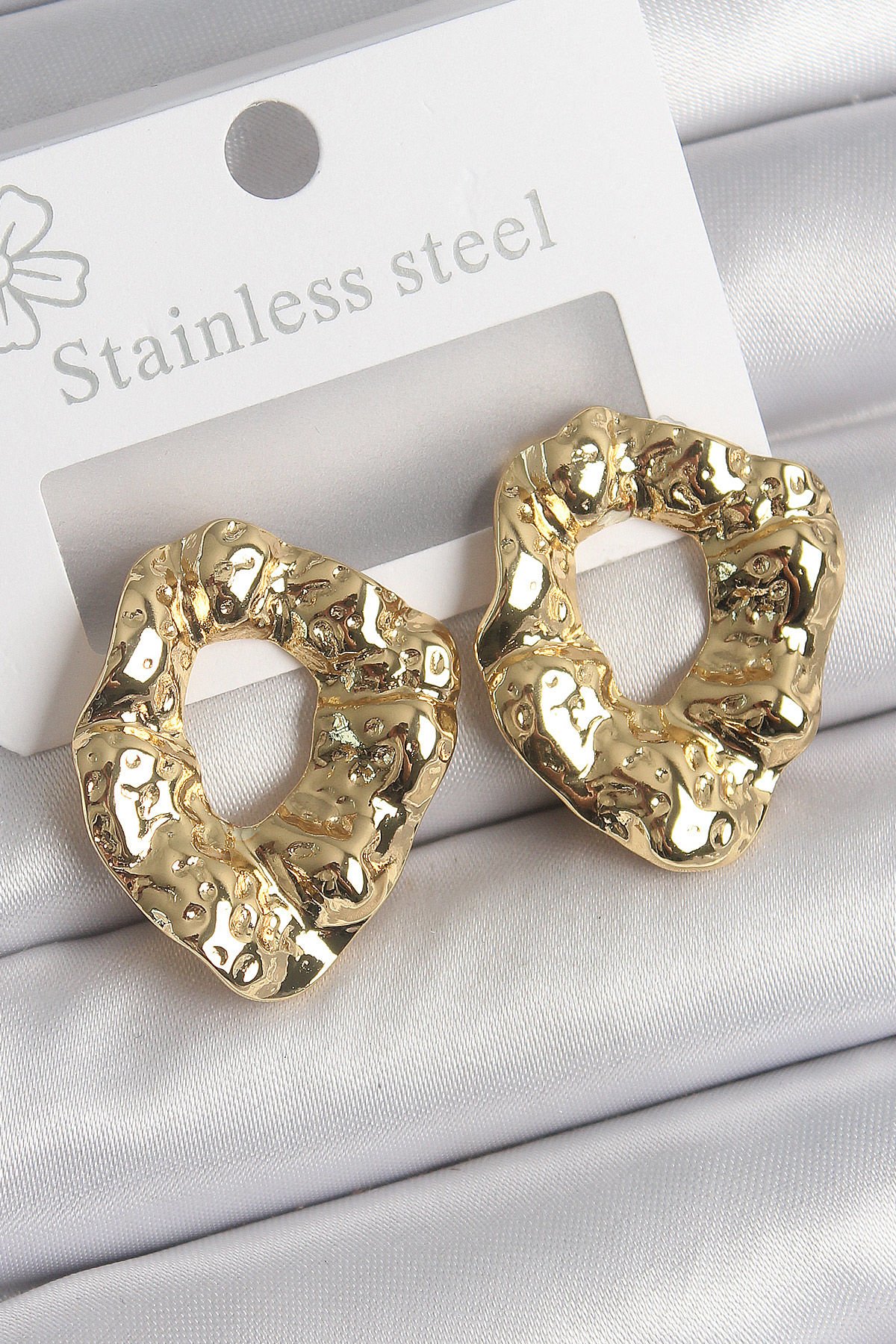 316 Çelik Gold Renk İşlemeli Halka Model Kadın Küpe