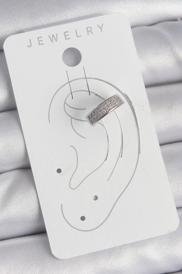 Pirinç Gümüş Renk Zirkon Taşlı Kıkırdak Model Kadın Küpe