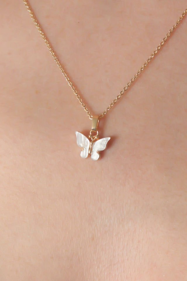 Gold Beyaz Renk Kelebek Figür Kadın Kolye