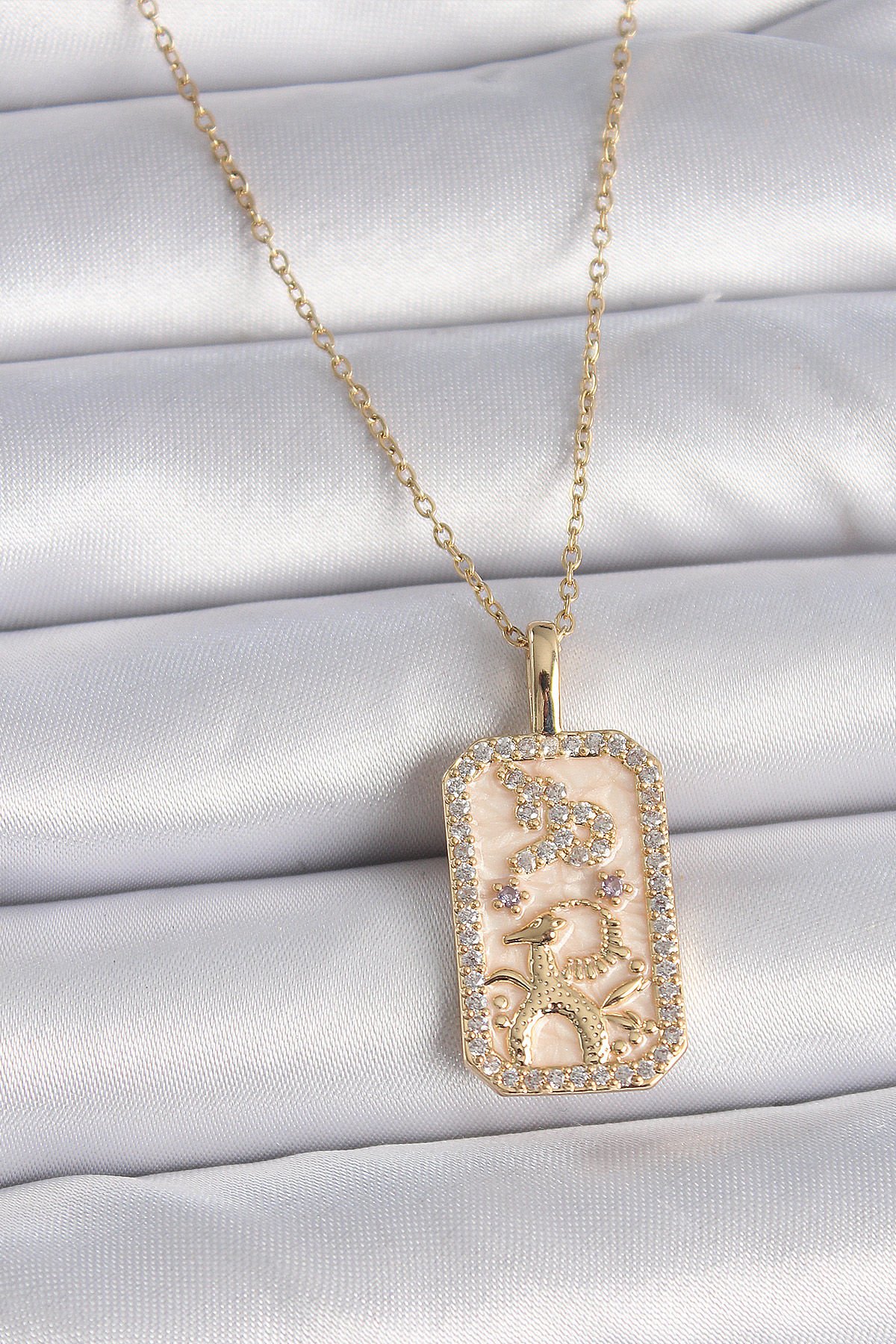 Gold Oğlak Burcu Zirkon Kolye - 316L Çelik