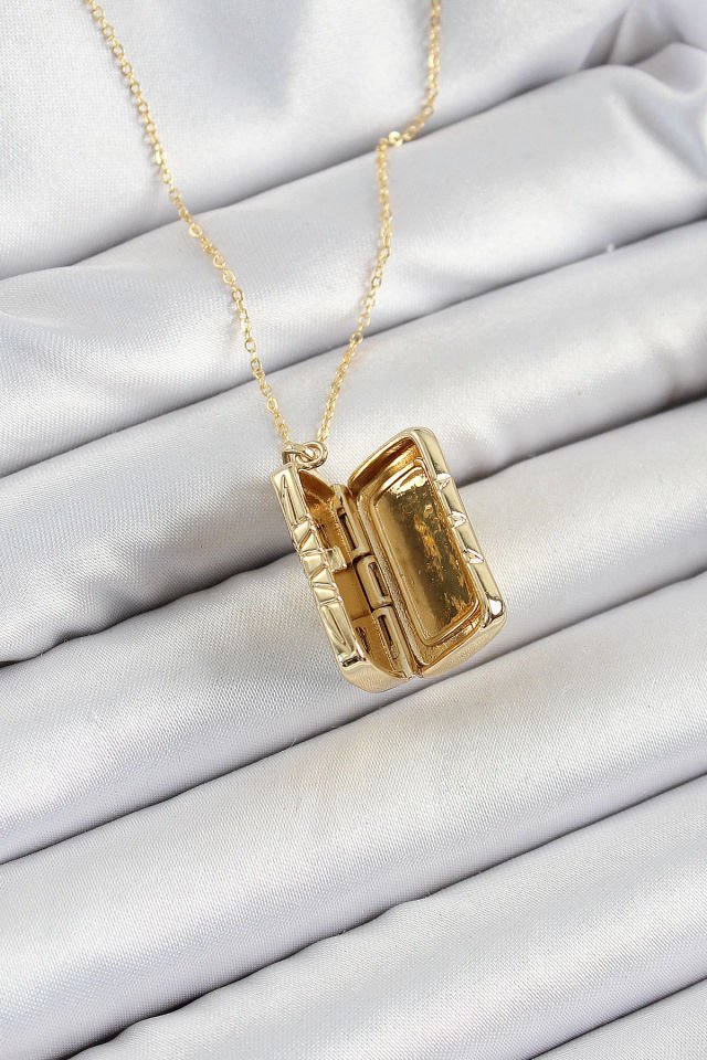 316L Çelk Açılabilir Dikdörtgen Model Zirkon Taşlı Gold Renk Kadın Zincir kolye