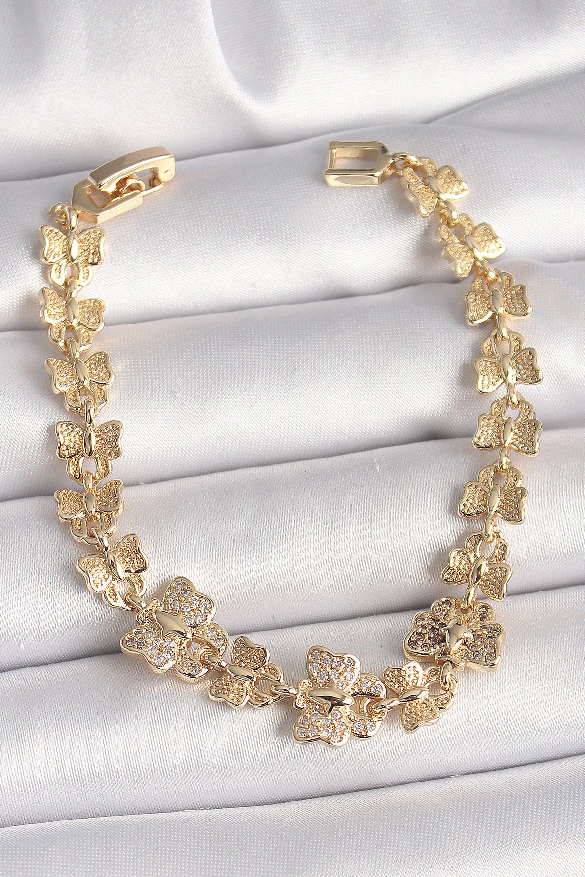 Pirinç Gold Renk Zirkon Taşlı Kelebek Model Zincir Kadın Bileklik