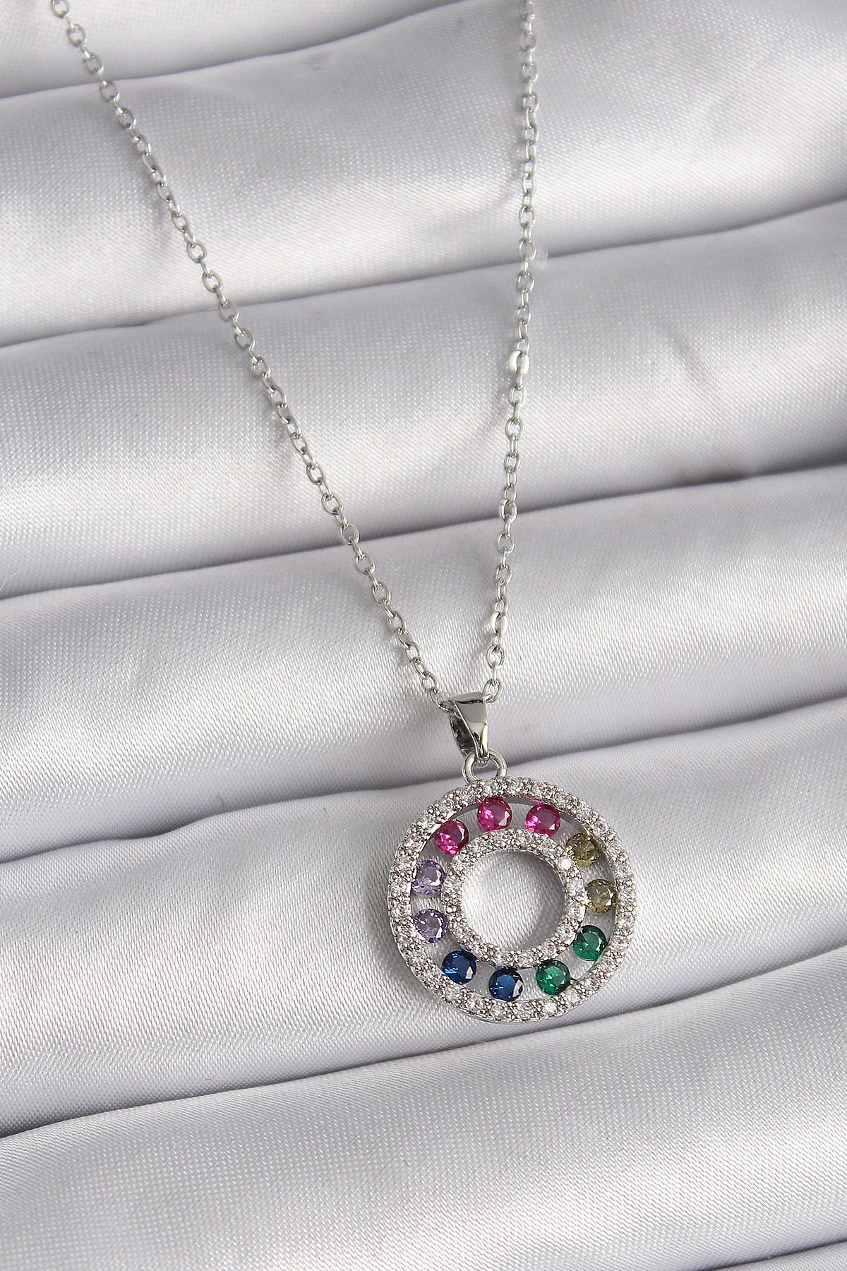 Gümüş Renkli Zirkon Madalyon  Kolye - 316L Çelik