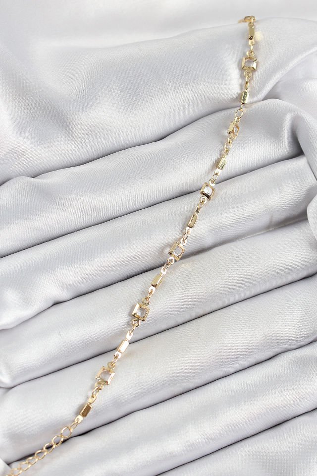 Pirinç Gold Renk Zirkon Taşlı Kadın Bileklik