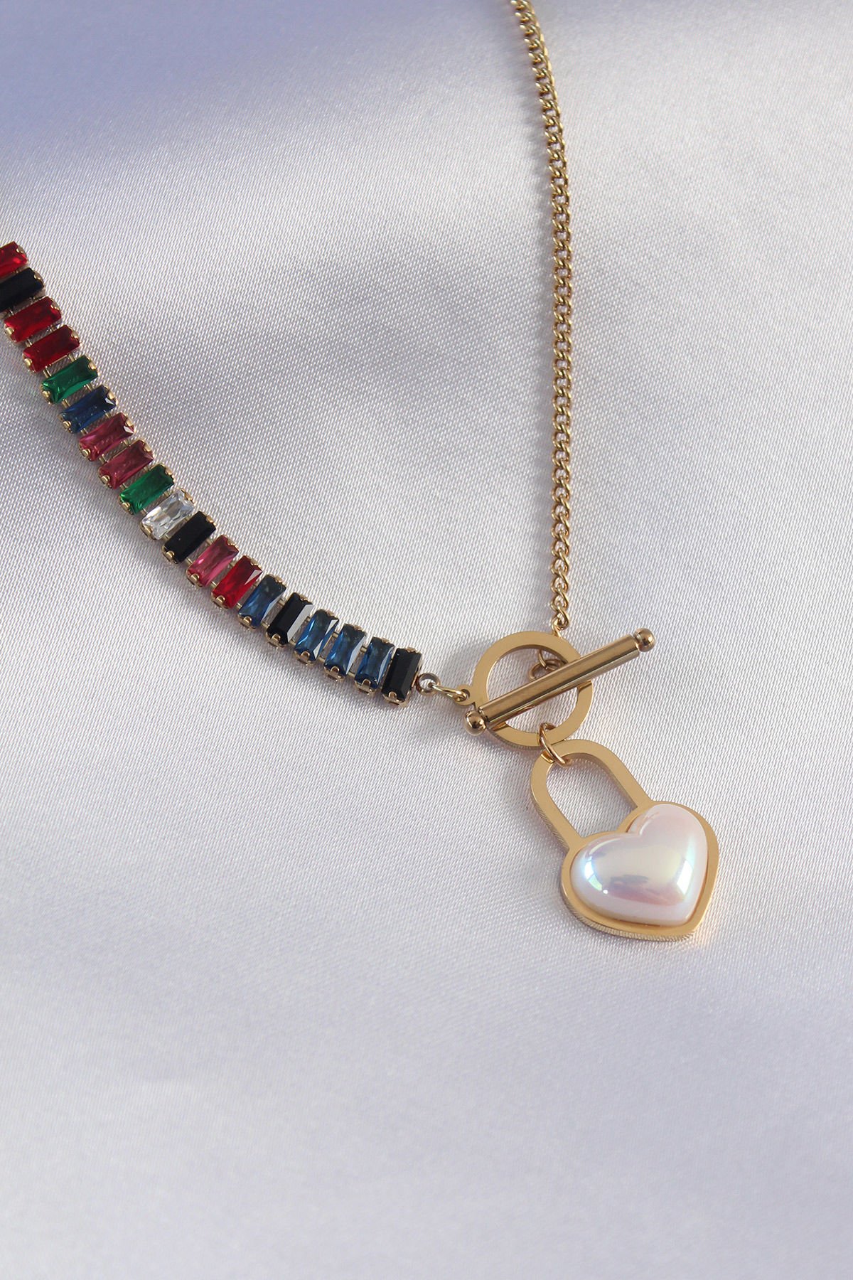 316L Çelik Gold Renk 2'li Zirkon Taşlı Kilit Kalp Figür Kadın Kolye