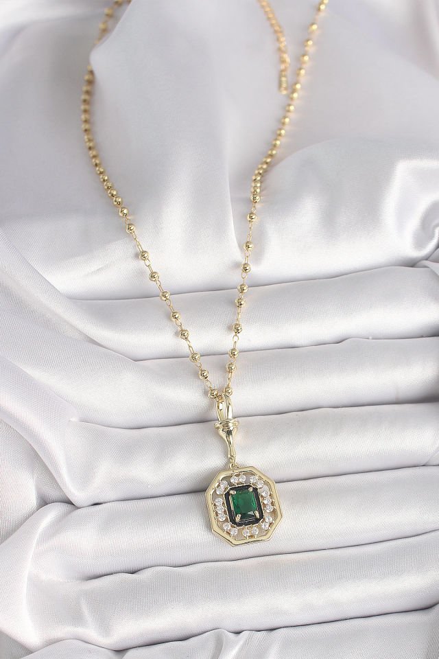 316L Çelik Gold Renk Topçuk Zincir Yeşil Taşlı Seranay Model Kadın Kolye